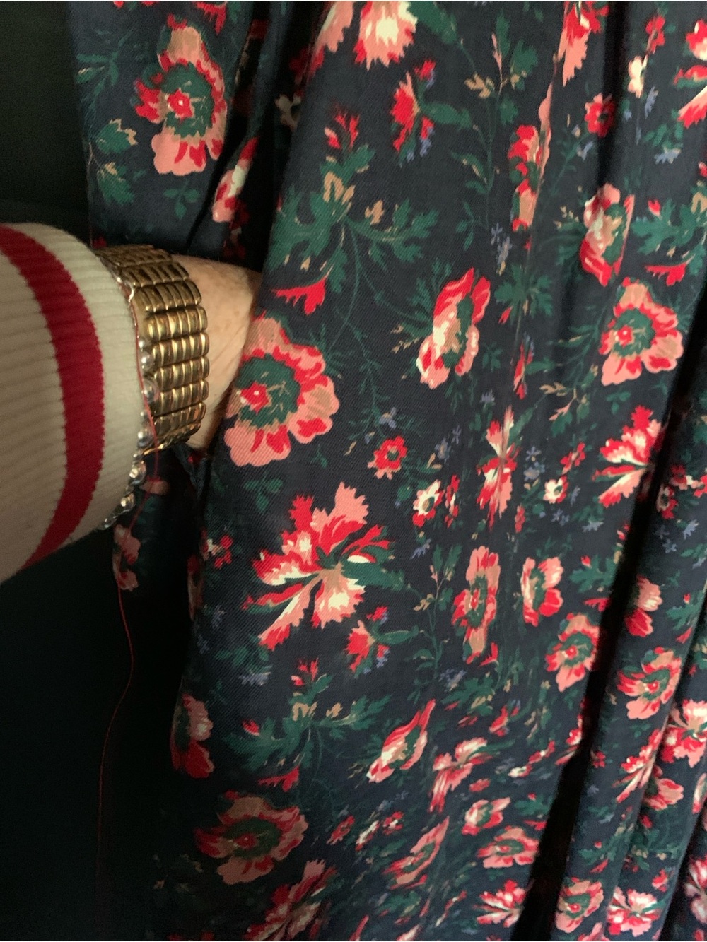 Vintage Laura Ashley Floral Navy Midi Dress with Contrast Collar 8 - Picture 4 of 12